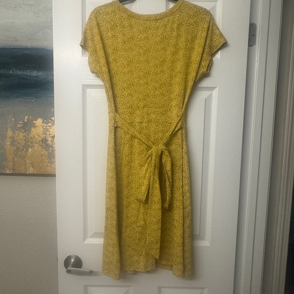 Toad&Co Yellow Floral Wrap Midi Dress Boho Summer Travel Casual Size M - Picture 4 of 10